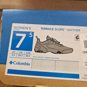 COLUMBIA WOMEN'S 7.5 TERRACE SLOPE LEATHER KETTLE SEASALT LO TOP HIKING SHOE NIB