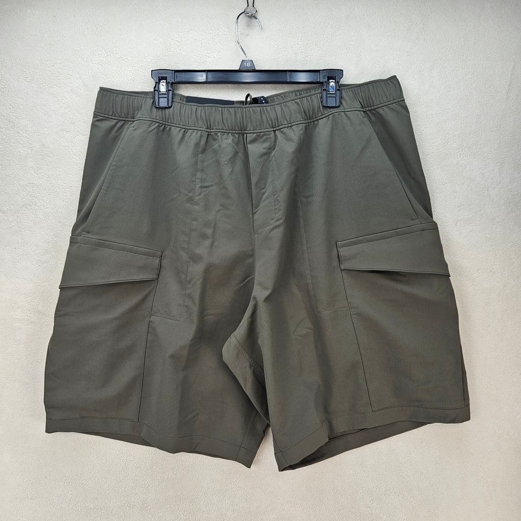 LULULEMON MEN'S XXL CARGO POCKET SHORTS OLIVE GREEN NWT