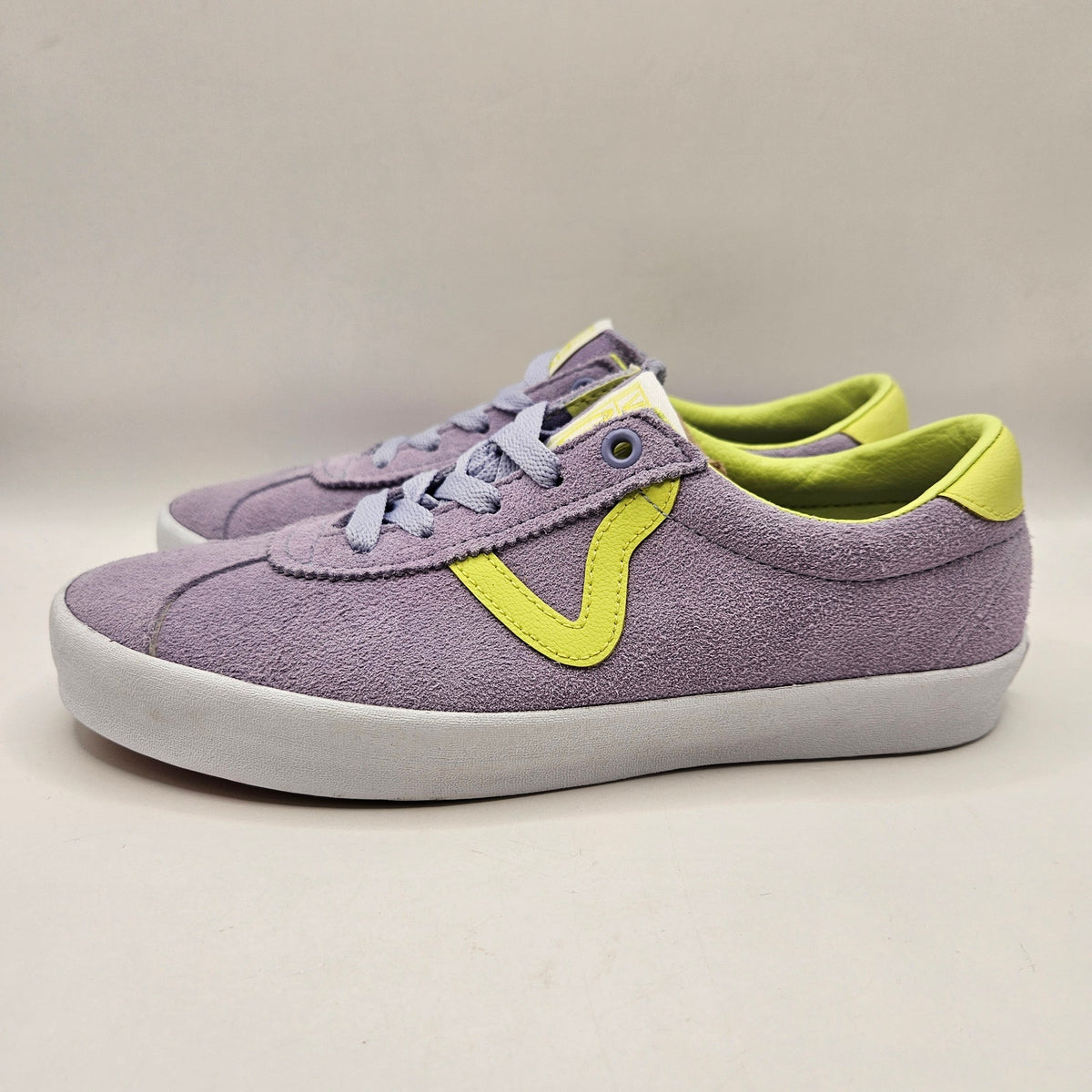 VANS WOMEN'S 7.5 SPORT SNEAKERS LAVENDER LIME GREEN SUEDE OFF THE WALL