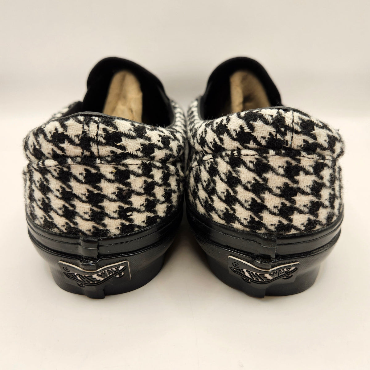 VANS MEN'S 7.5 HOUNDSTOOTH BLACK WHITE SLIP ON BLACK OUTSOLE NWOB