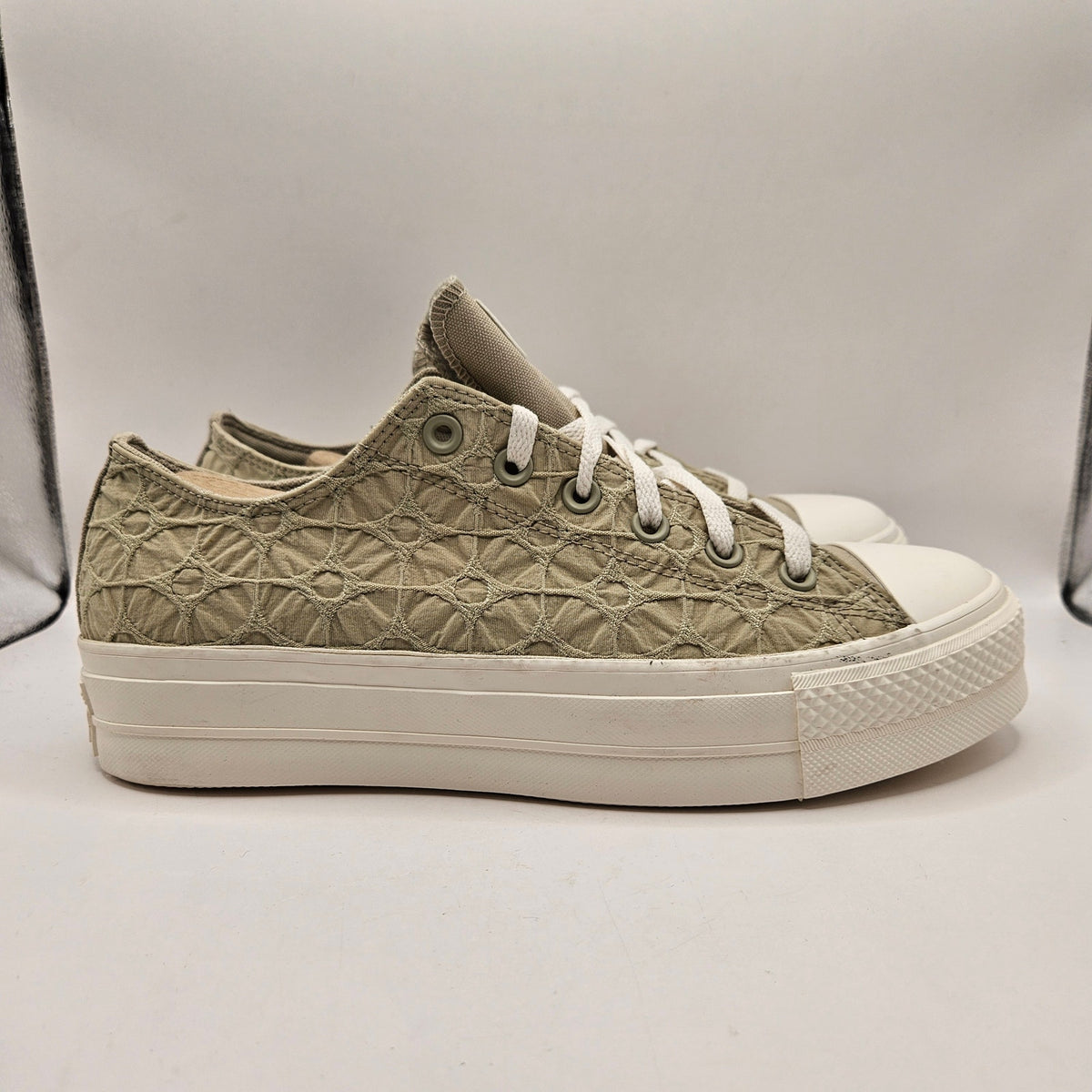 CONVERSE WOMEN'S 11 CHUCK TAYLOR ALLSTAR SAGE LIFT LOW PLATFORM TEXTURED A13524C