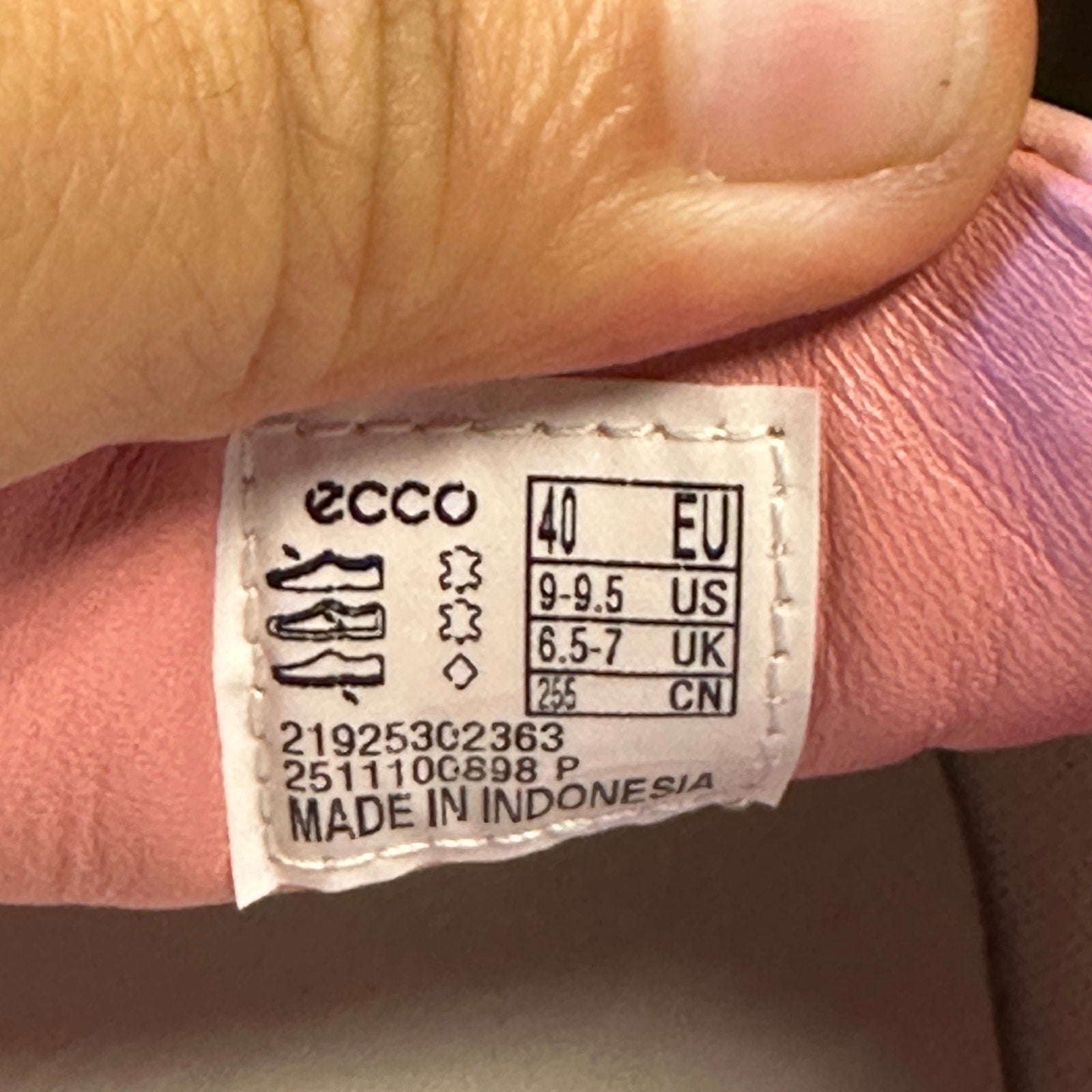 ECCO WOMEN'S 40 SOFT 60 PINK WHITE SLIP ON NIB 21925302363 NO LID