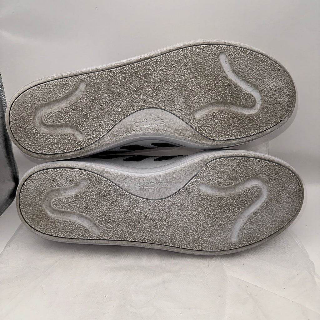 Adidas Courtblock Mens sz 13 Tennis Shoe IG6862 White/Black/Gray