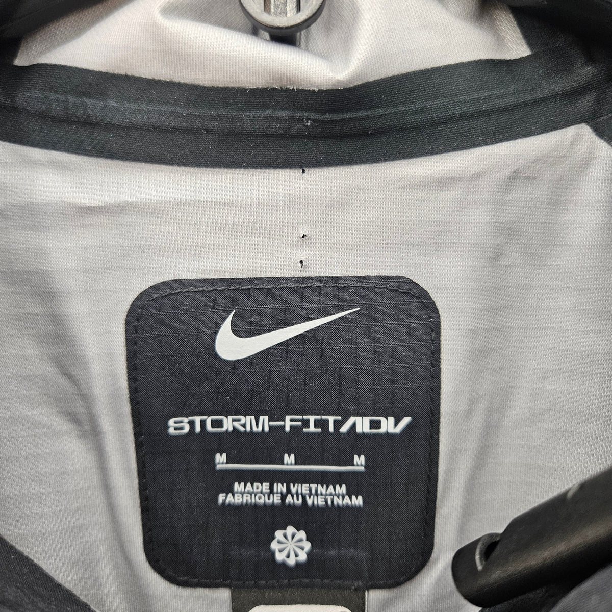 NIKE TRAIL WOMEN'S MEDIUM STORM FIT ADV RUNNING JACKET BLACK FV6406-010 NWT