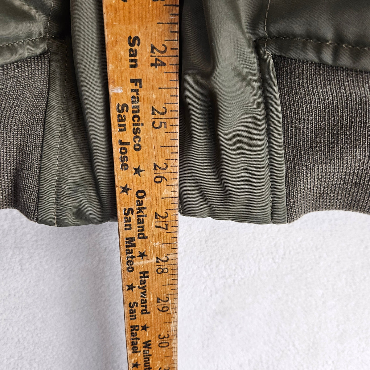 JORDAN MEN'S LARGE RENEGADE FLIGHT THERMA-FIT HOODED JACKET OLIVE HV0540-222