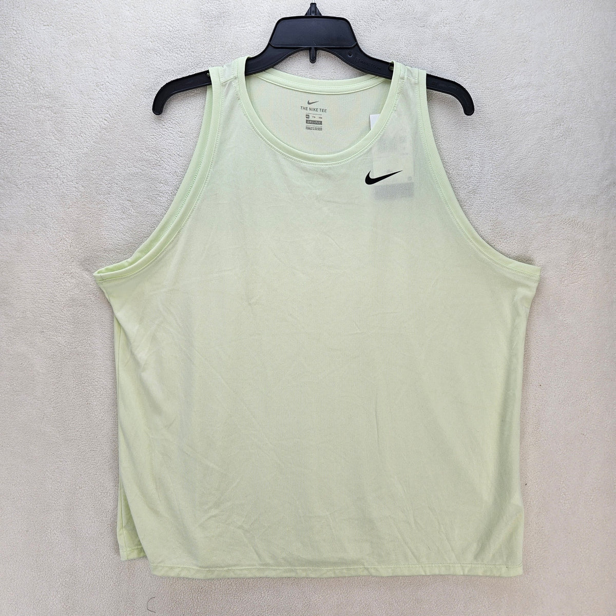 NIKE WOMEN'S XXL LIGHT GREEN DRI-FIT TRANING TANK NWT