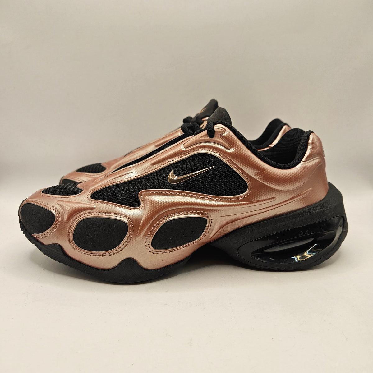 NIKE WOMEN'S 6 AIR MAX MUSE BLACK GOLD CASUAL SNEAKER IQ9604 BLACK ROSE GOLD