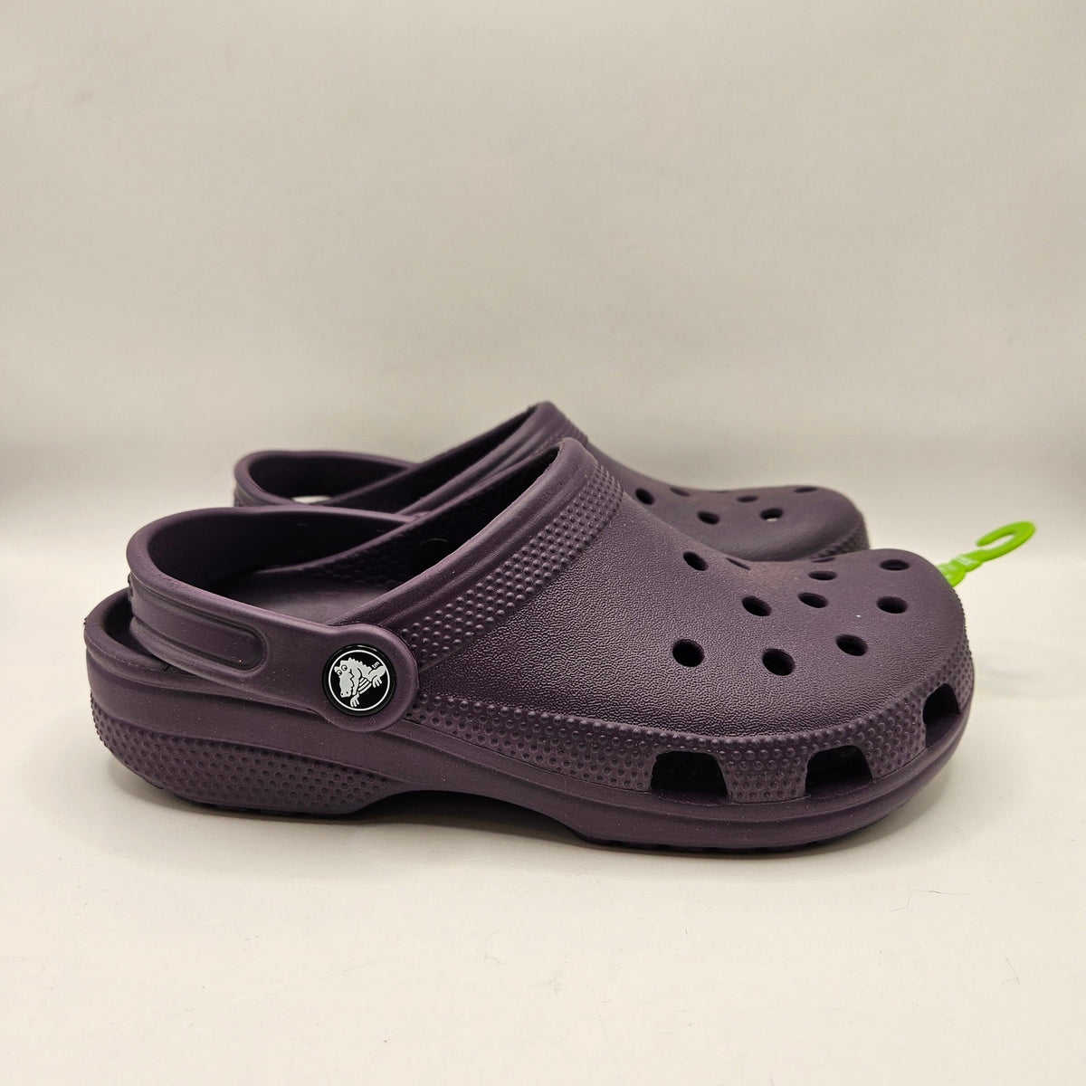 CROCS WOMEN'S 5 CLASSIC CLOG DEEP PURPLE SLIP ON COMFORT SHOES NWT