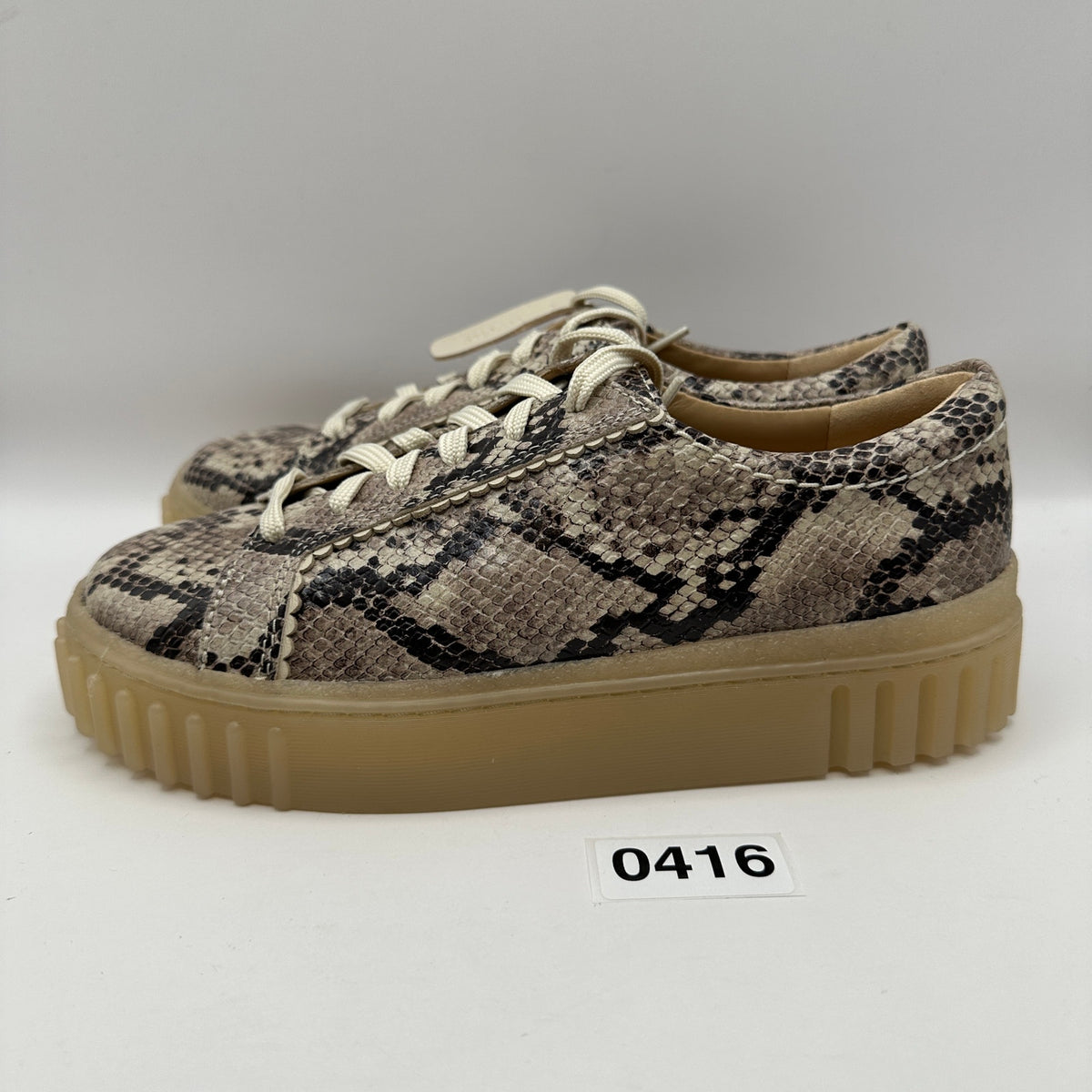 CLARKS Women's 6.5 MAYHILL WALK Gray/Snake Leather Platform Shoe