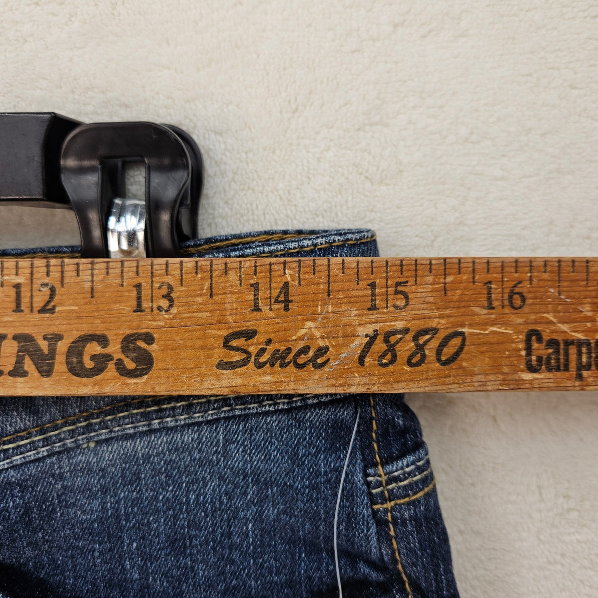 LEVI'S JUNIORS SIZE 5 DENIM SHORTS MEDIUM WASH CUFFED STRETCH JEAN SHORTS NWT