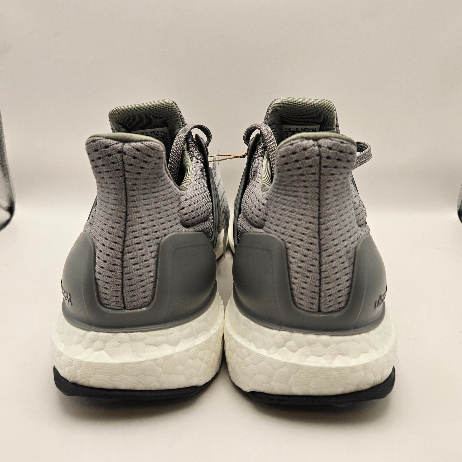 ADIDAS ULTRABOOST 1.0 MEN'S 8 GREY BOOST RUNNING SHOES HQ4200 NWOB