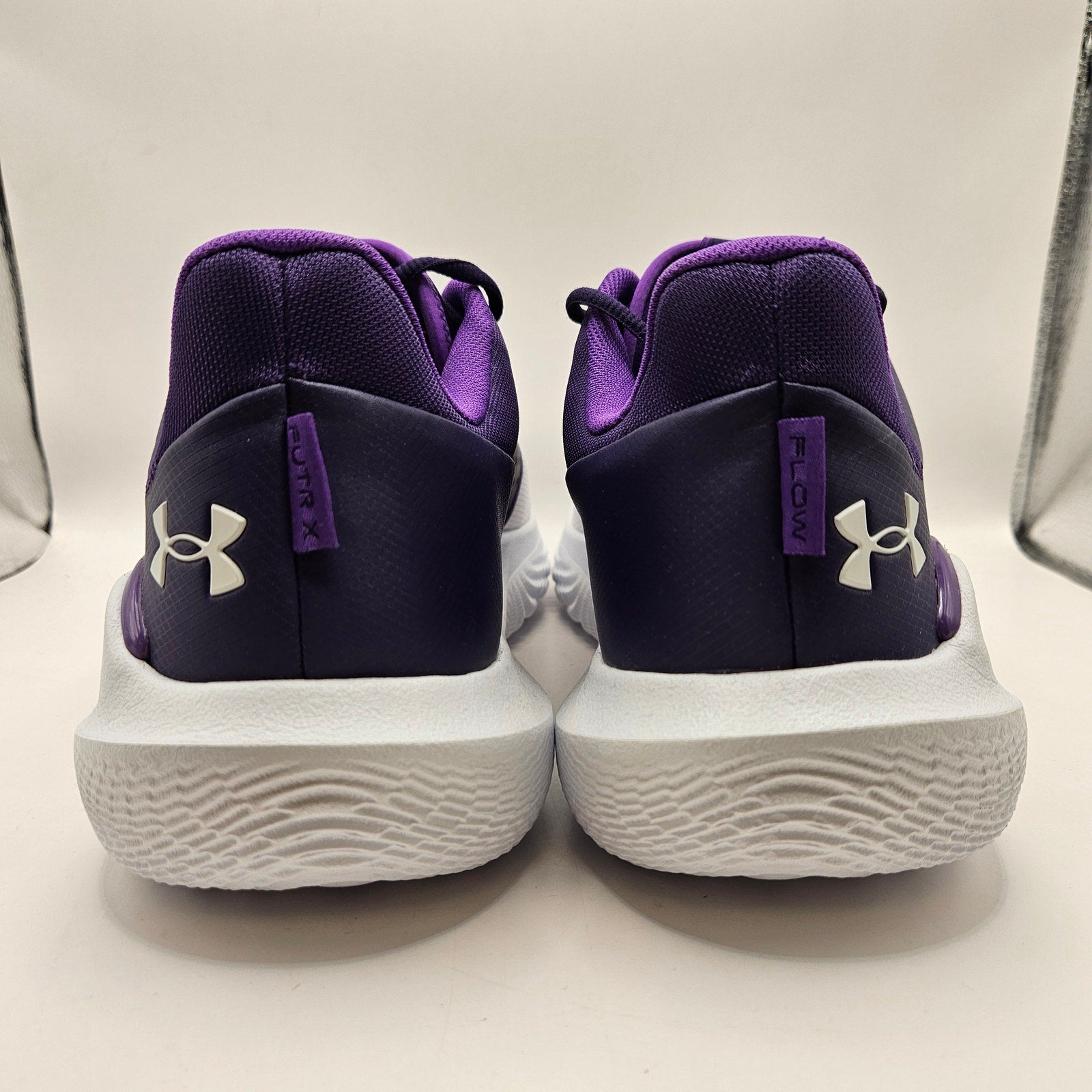 UNDER ARMOUR MEN'S 14 FLOW FUTR X TEAM BASKETBALL 3025067-500 NWOB PURPLE WHT
