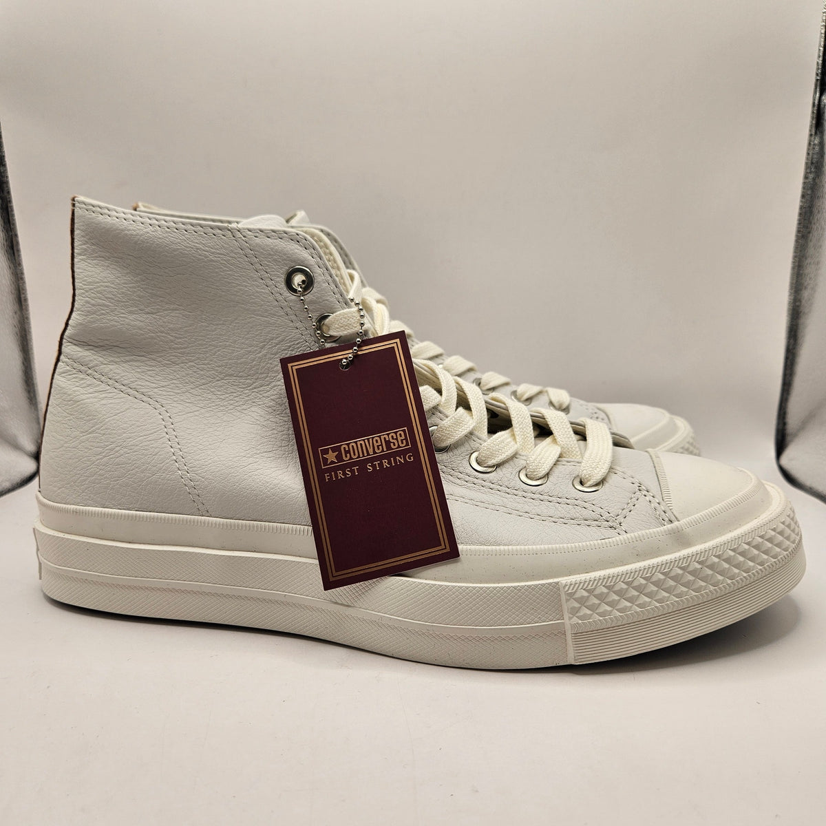 CONVERSE MEN'S 10.5 FIRST STRING CHUCK TAYLOR PREMIUM LEATHER WHITE HI A14281