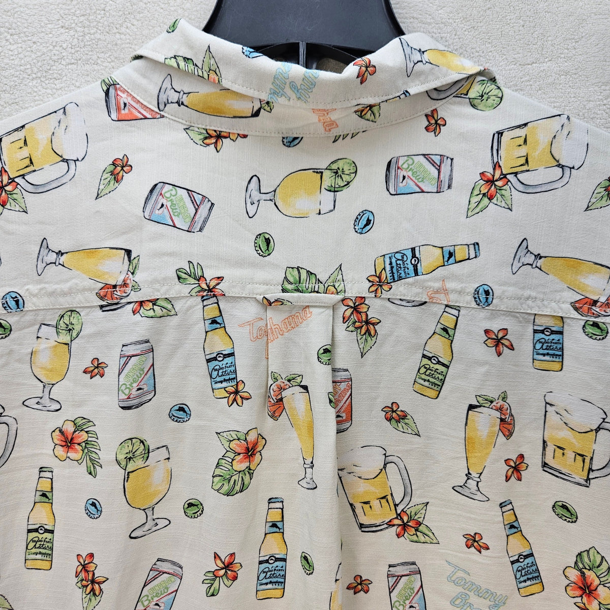 TOMMY BAHAMAS MEN'S XL TALL VERACRUZ CAY SHORT SLEEVE ALL OVER PRINT SHIRT BEIGE