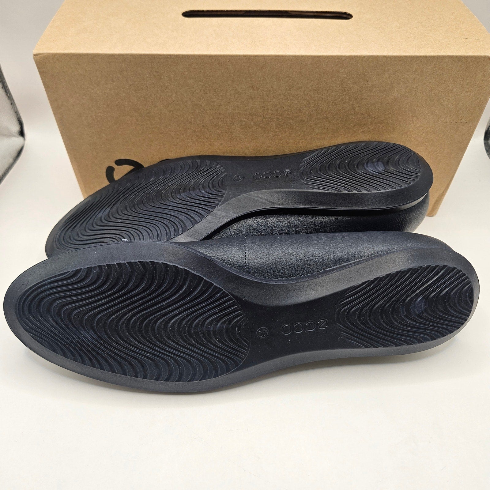 ECCO WOMEN'S 42 BALLERINA TOUCH 2.0 MARINE BLUE NIB LEATHER MADE IN PORTUGAL