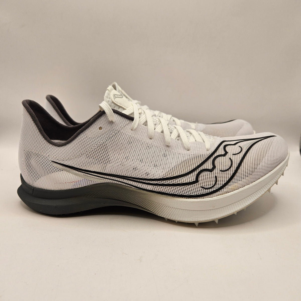 SAUCONY MEN'S 8.5 ENDORPHIN CHEETAH RUNNING TRACK N FIELDS SPIKES WHITE