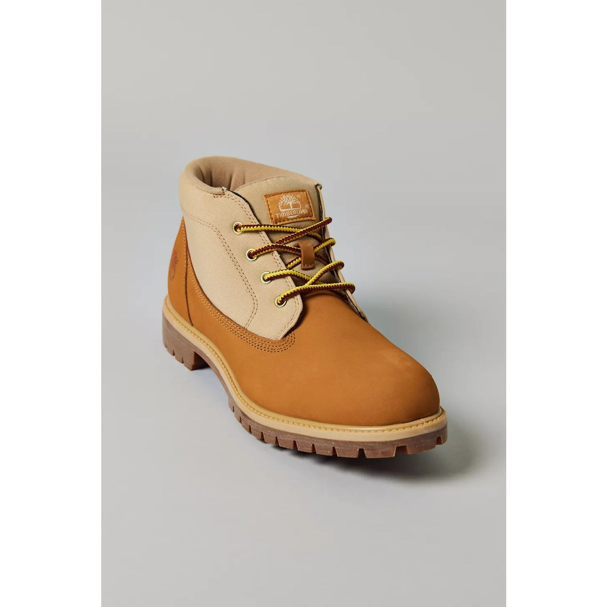 TIMBERLAND MEN'S 12 HERITAGE MID LACE CHUKKA BOOT WHEAT NUBUCK TB0A431HAES