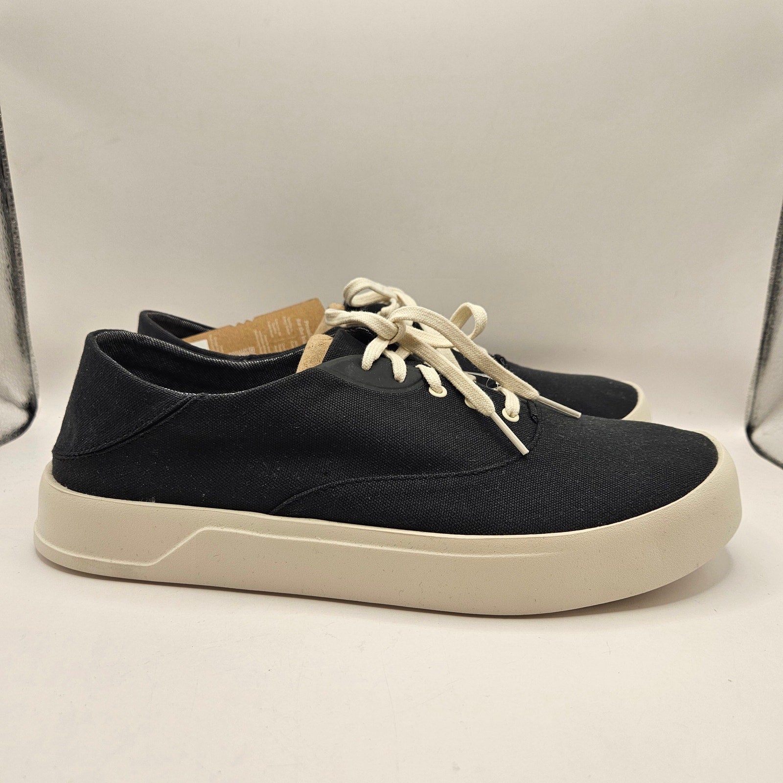 OLUKAI MEN'S 11 TRADEWIND BLACK LAVA ROCK LIGHTWEIGHT CANVAS COMFORT SHOES NWOB