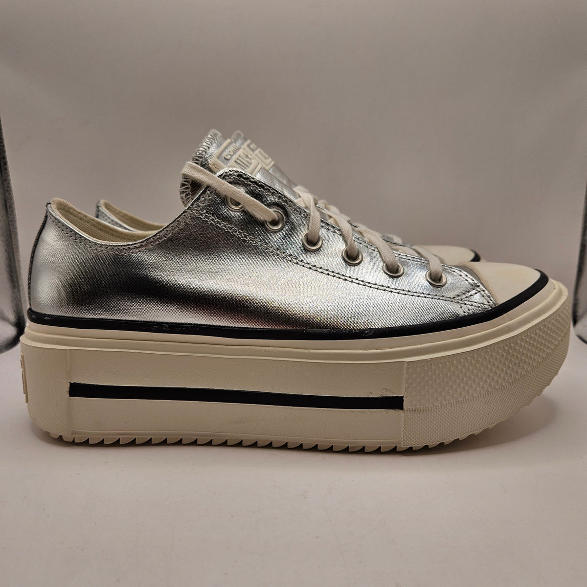CONVERSE MEN'S 9 CHUCK TAYLOR LIFT DOUBLE STACK PLATFORM SILVER METALLIC A16406C
