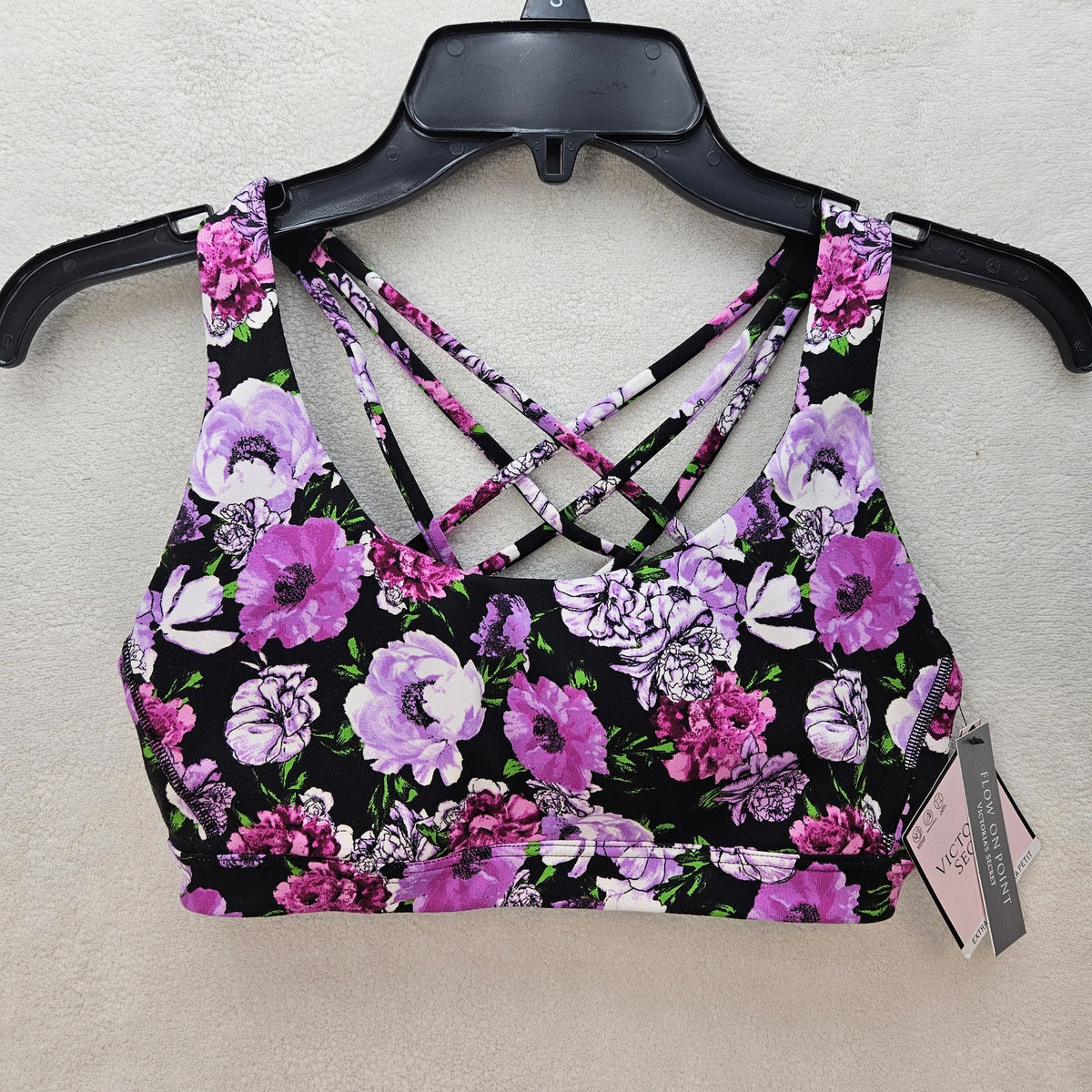 VICTORIA'S SECRET WOMEN'S XS FLOW ON POINT BRA NWT