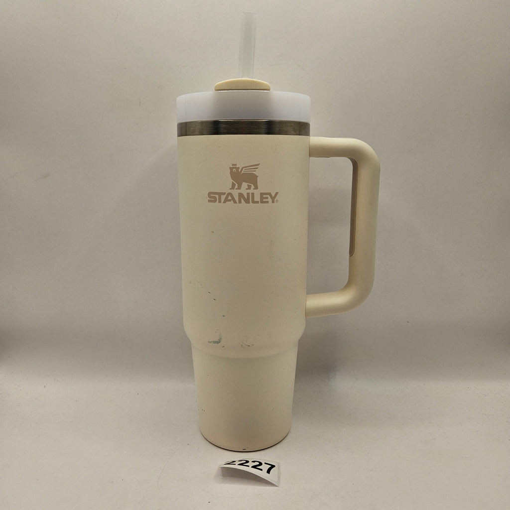 STANLEY 30oz STAINLESS STEEL H2.0 FLOWSTATE QUENCHER TUMBER CREAM WHITE