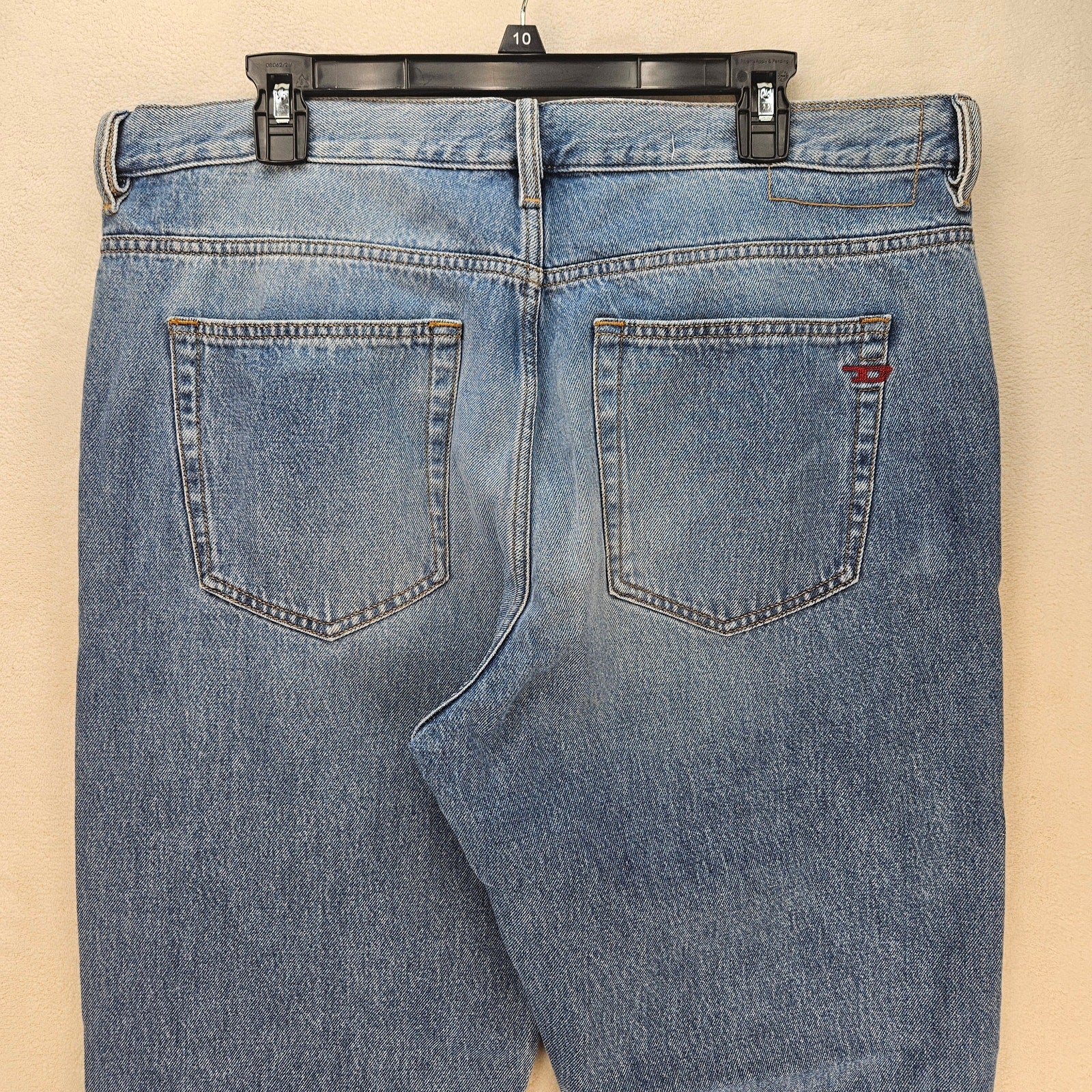 DIESEL MEN'S 38X32 D-VIKER L32 JEANS LIGHT WASH STRAIGHT LEG DENIM PANTS NWT
