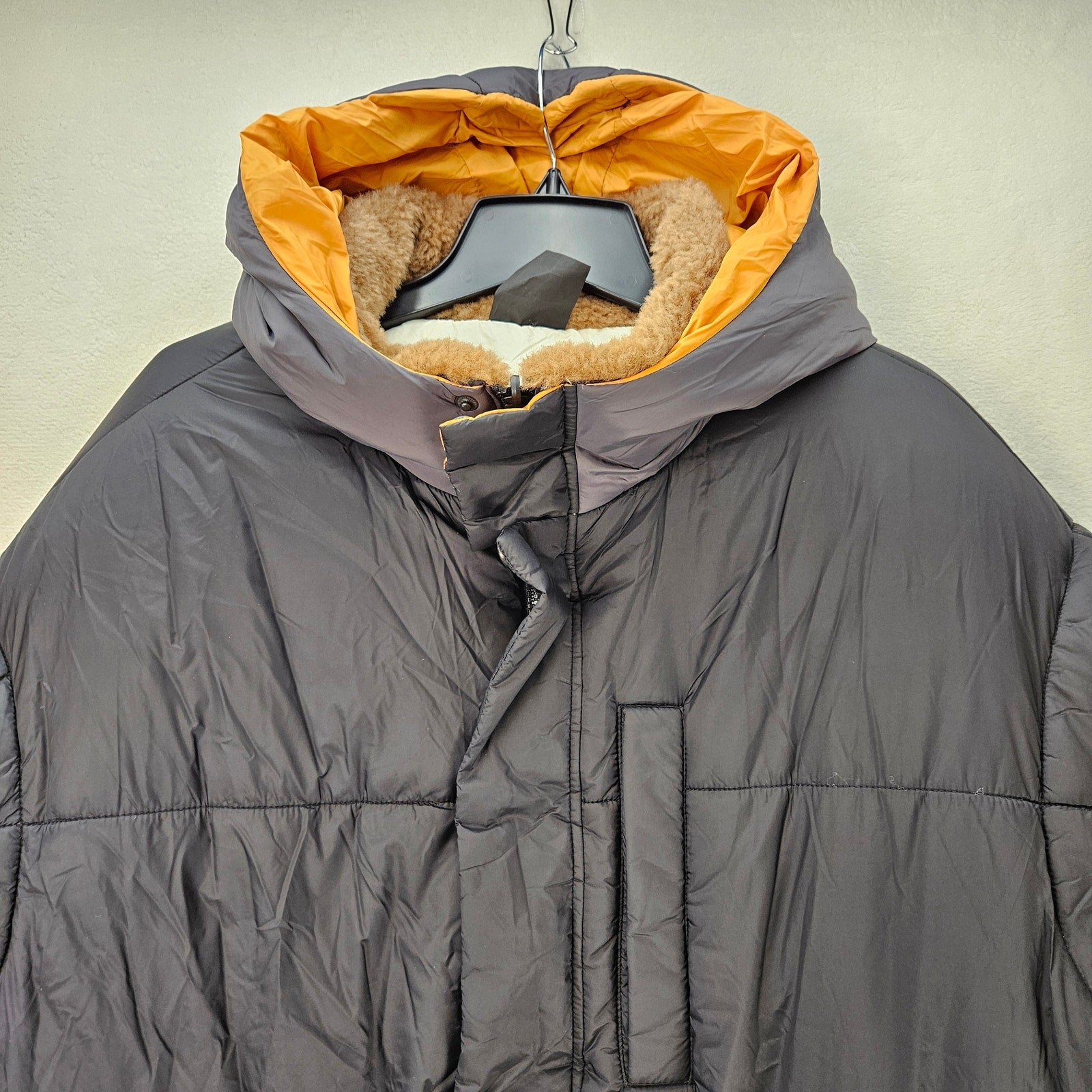 UGG UNISEX L/XL KRISTIAN COVERTIBLE HOODED PUFFER COAT BLACK CREAM OVERSIZED NWT