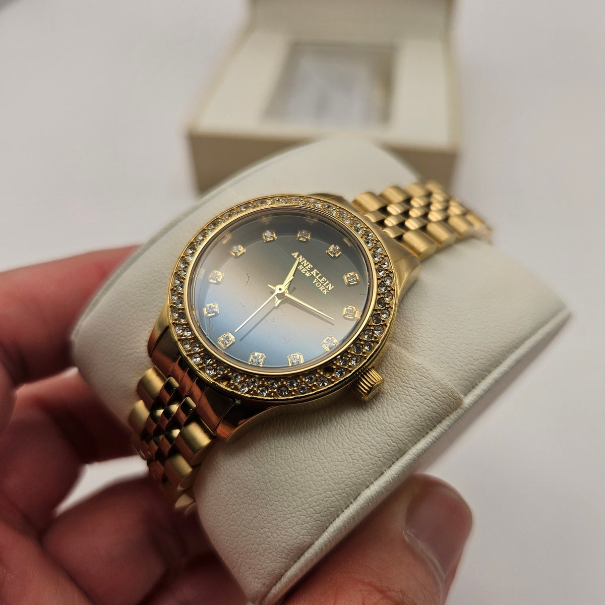 ANNE KLEIN NEW YORK WOMEN'S WATCH CRYSTAL ACCENTED QUARTZ 12-7784MAGB NIB