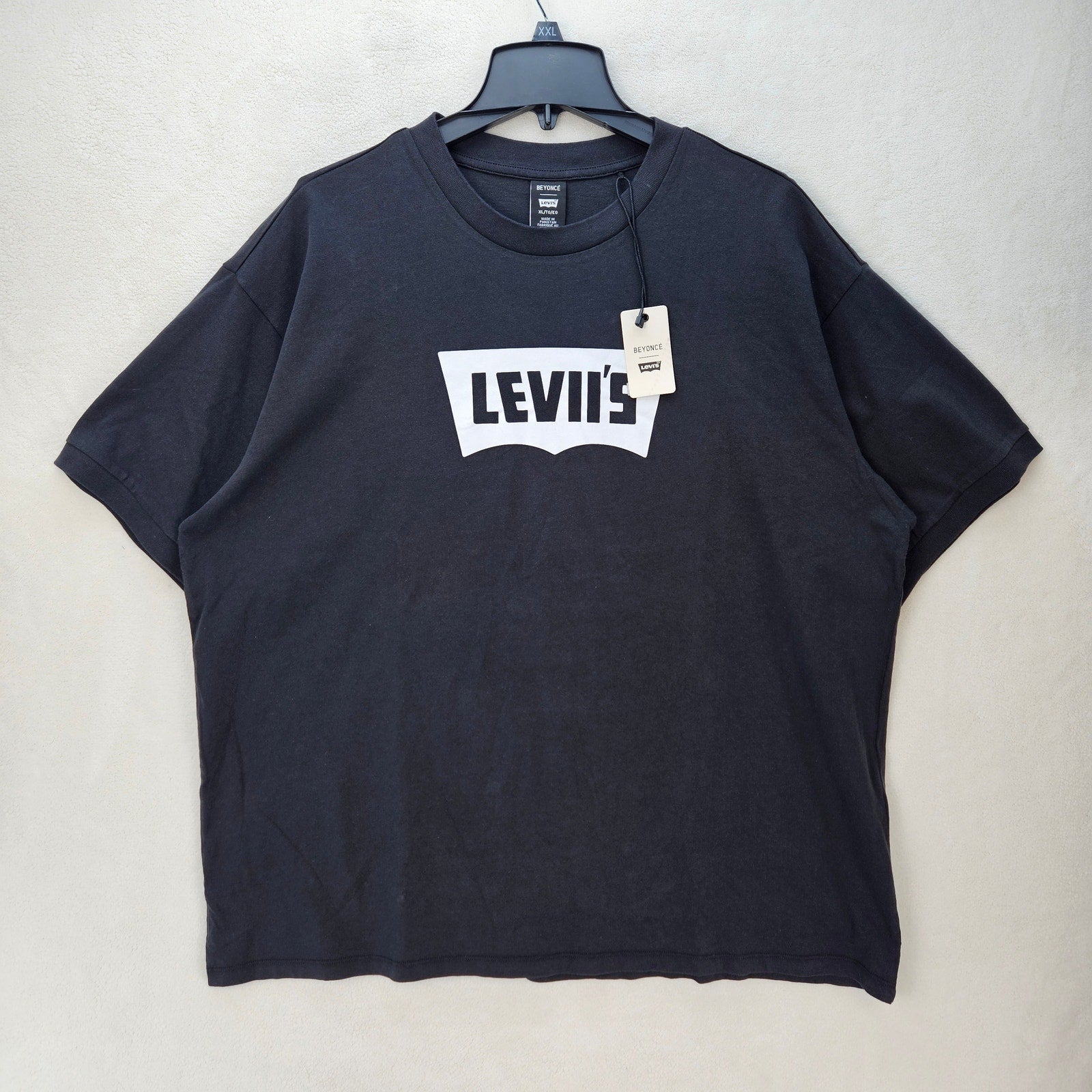 LEVI'S X BEYONCE SIZE XL BLACK VTG STYLE OG TSHIRT THICK MATERIAL NWT