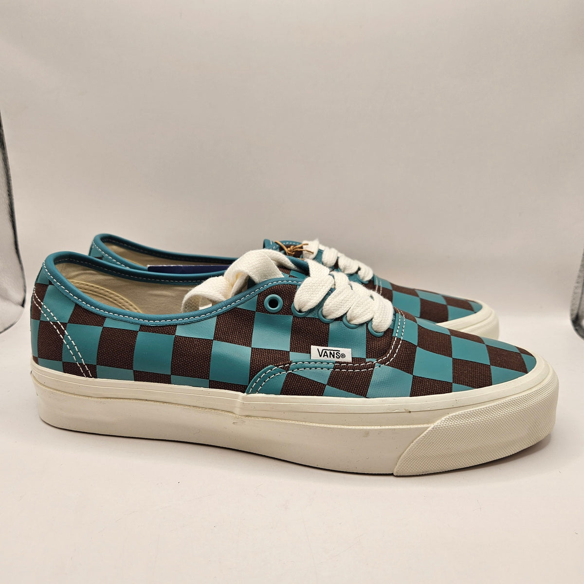 VANS MEN'S 11 AUTHENTIC SNEAKER DEMON SLAYER TANJIRO KAMADO COLORWAY NWOB