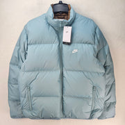 NIKE MEN'S MEDIUM SF CLUB 550 PUFFER DOWN JACKET IB2975-017