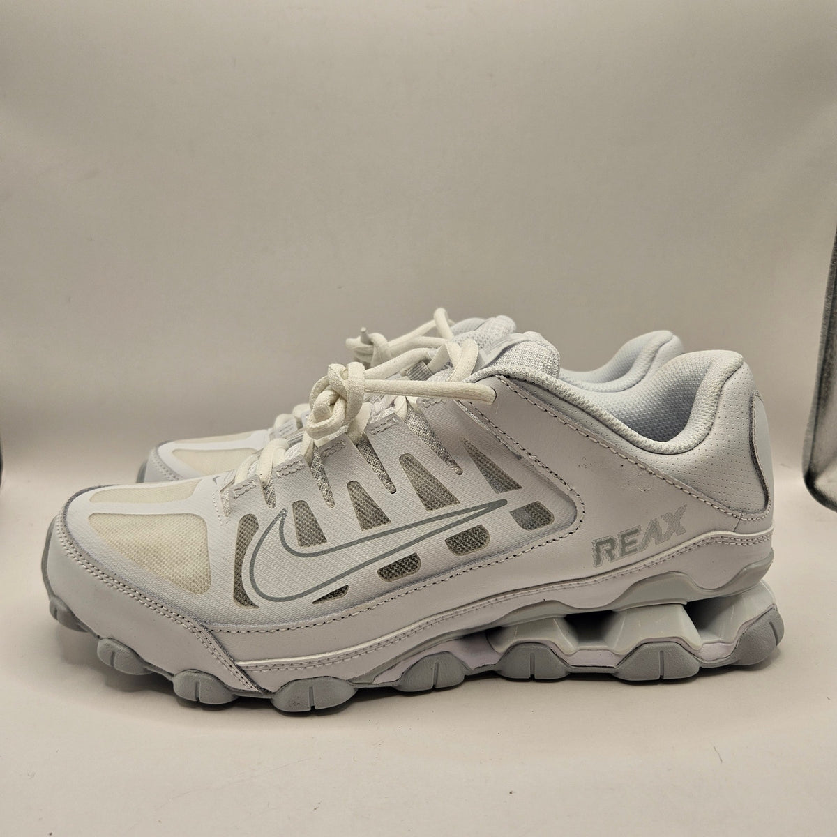 NIKE WOMEN'S 9 REAX 8 TR MESH WHITE PLATINUM NWOB IO2400-102