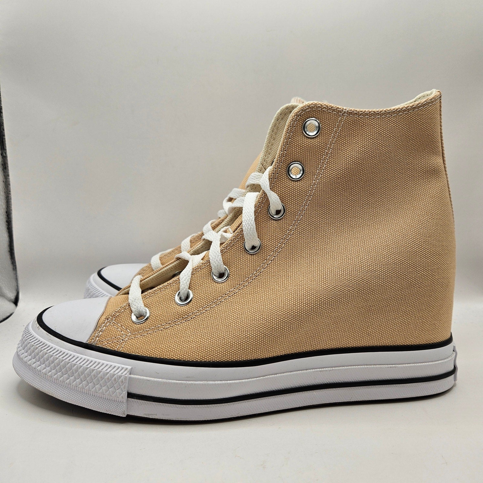 CONVERSE WOMEN'S 11 CHUCK TAYLOR ALL STAR WEDGE HI COASTAL DUNE A13531C NWOB