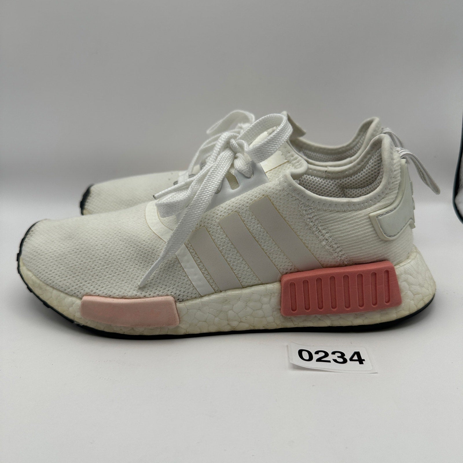 ADIDAS NMD R1 Women's 7.5 BY9952 BOOST Athletic Sneaker