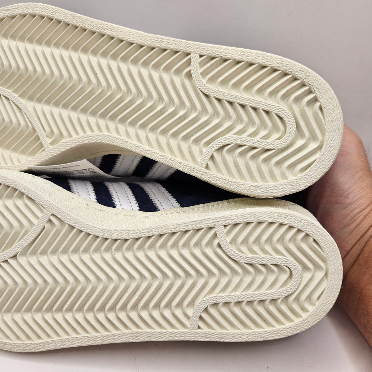 NO INSOLE ADIDAS MEN'S 5.5 CAMPUS 80S NAVY OFF WHITE FZ6153 LOW TOP SUEDE