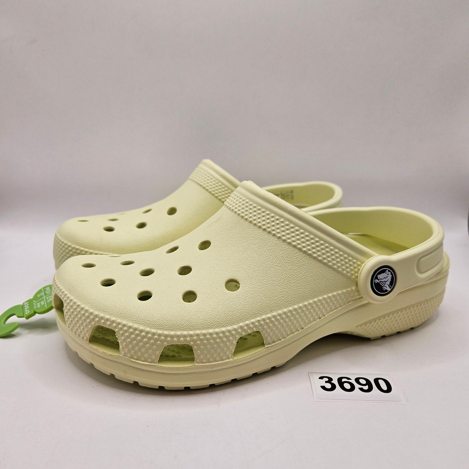 CROCS M4 W6 CLASSIC CLOG ATMOSPHERE BONE BEIGE UNISEX COMFORT SHOES NWT