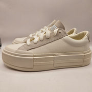 CONVERSE WOMEN'S 9 CHUCK TAYLOR ALL STAR CRUISE LOW WHITE CANVAS SUEDE A08788C