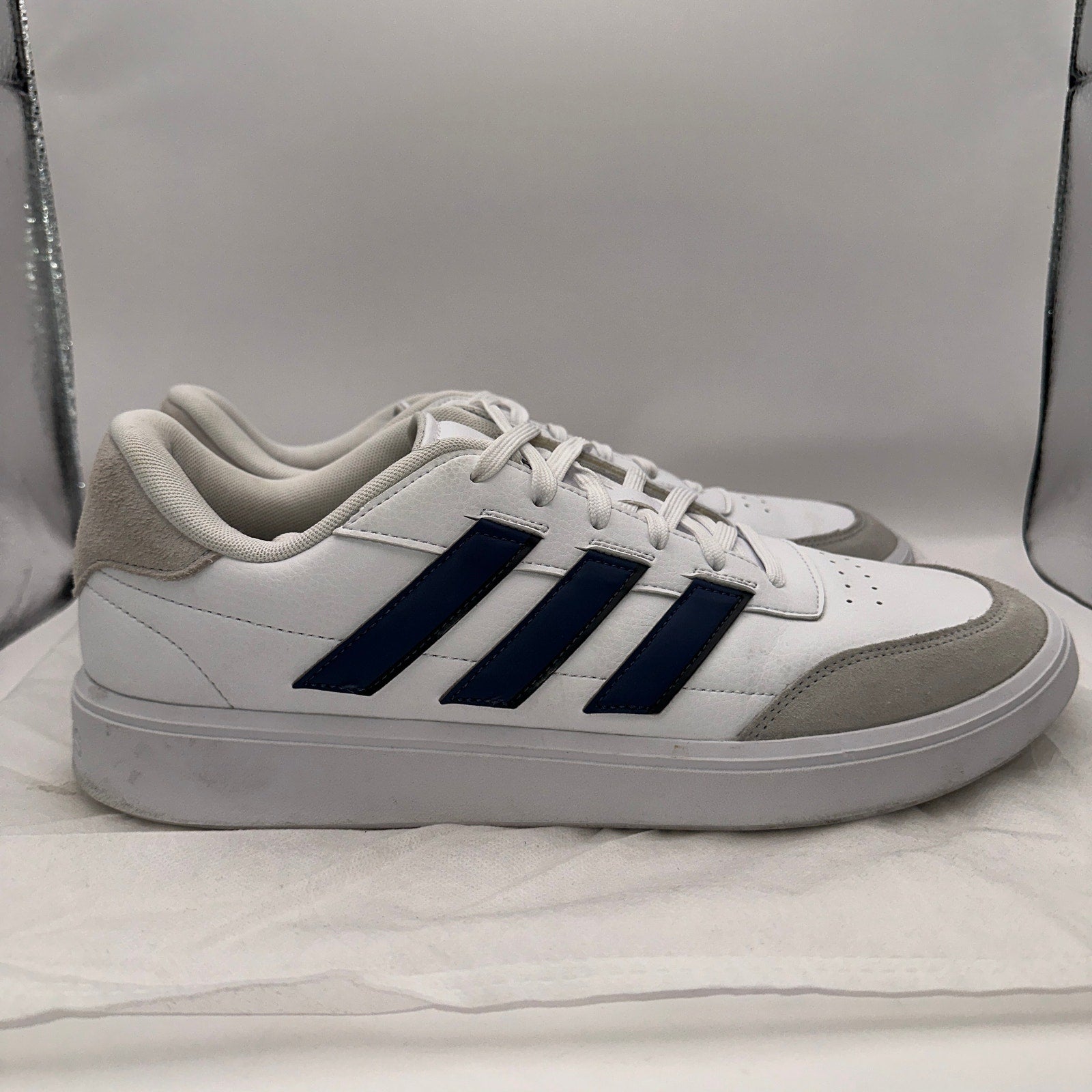 Adidas Courtblock Mens sz 13 Tennis Shoe IG6862 White/Black/Gray