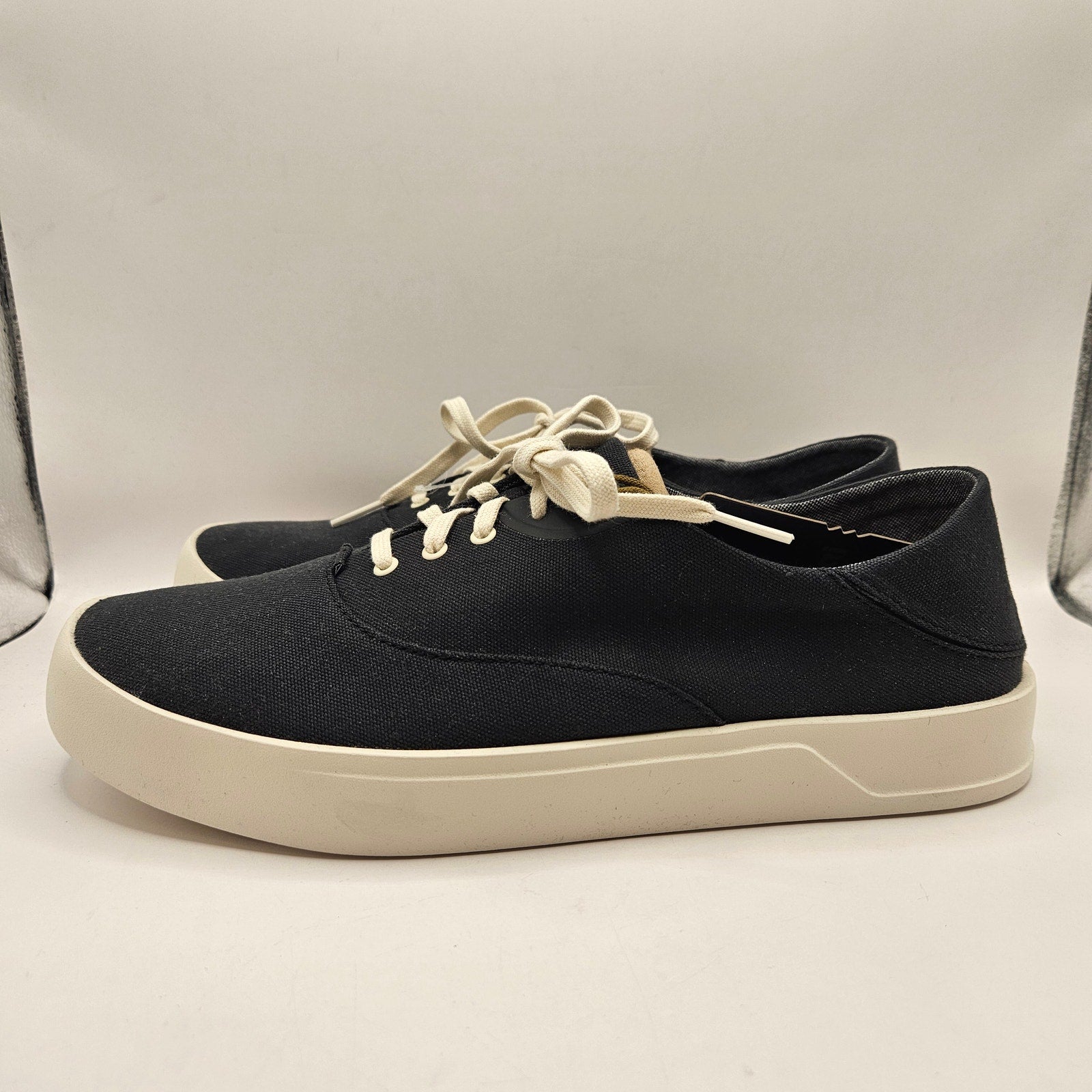 OLUKAI MEN'S 11 TRADEWIND BLACK LAVA ROCK LIGHTWEIGHT CANVAS COMFORT SHOES NWOB