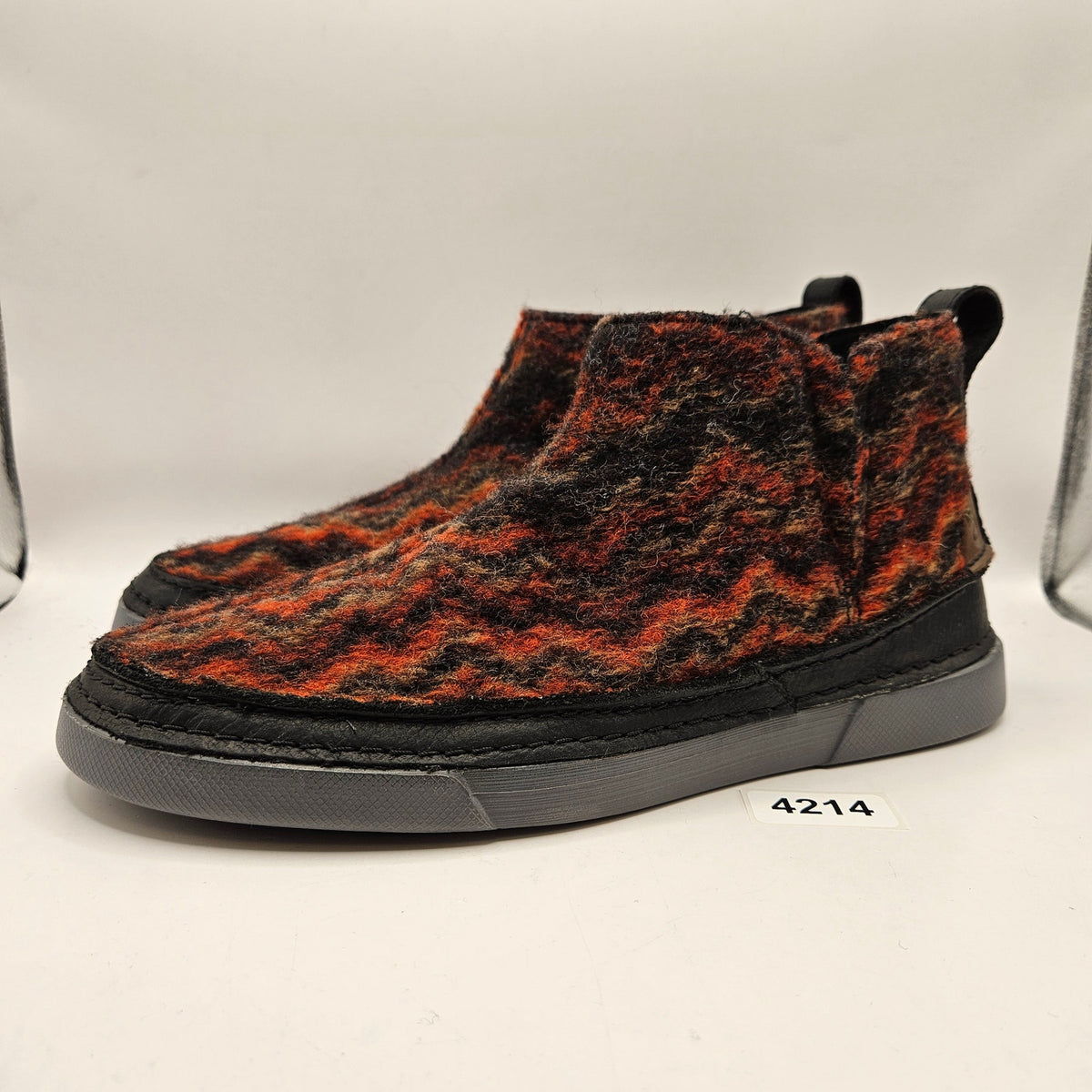CLARKS MEN'S 9.5 GERALD ANKL BOOT SLIPPERS ORTHOLITE CHELSEA WOOL