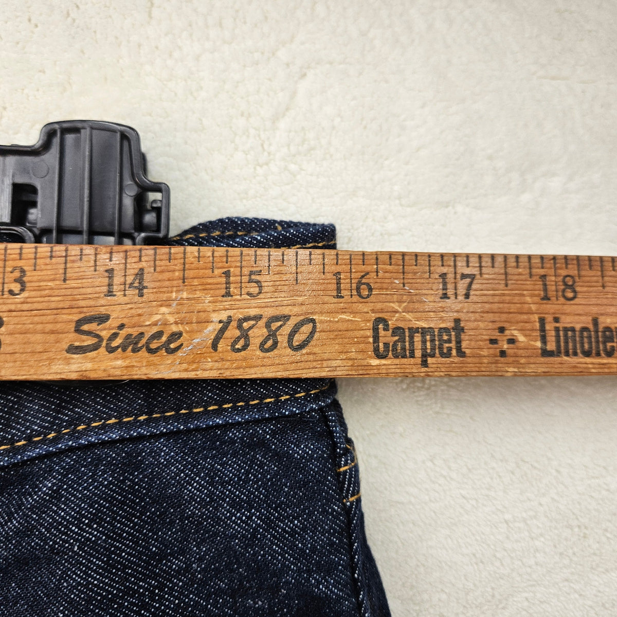 LEVI'S MEN'S 31X30 DARK WASH 555 RELAXED STRAIGHT PREMIUM DENIM JEANS