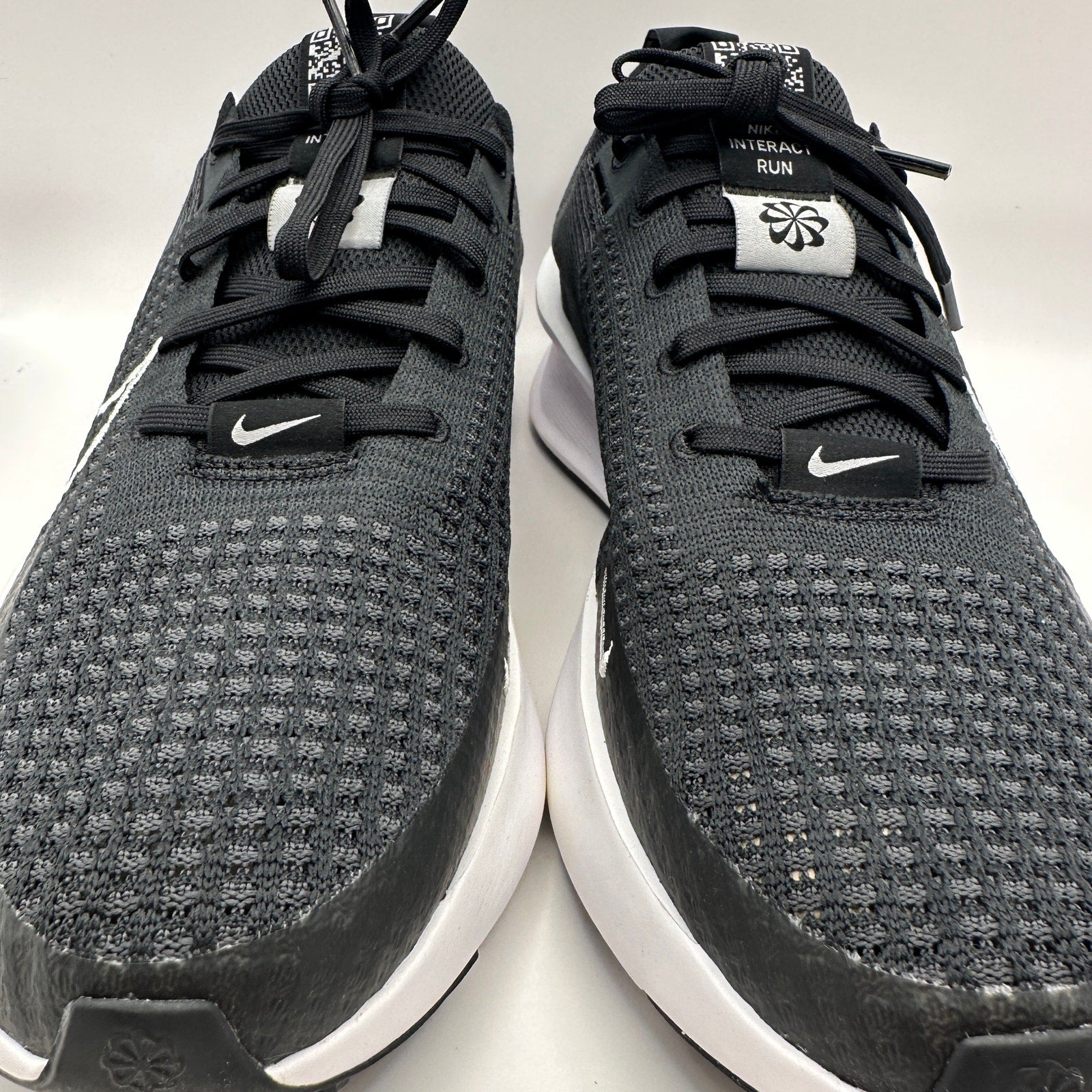 NIKE Women's 12 Interact Run Black/White Running Sneaker fd2292-003
