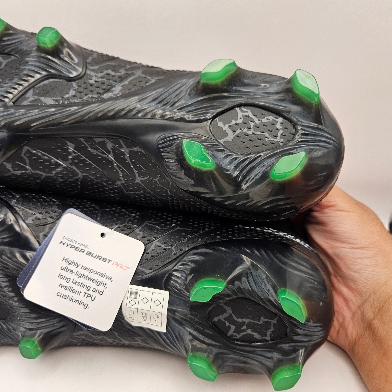 SKECHERS MEN'S 12 SKX 1.5 HIGH ELITE FG SOCCER CLEATS BLACK GREEN NWOB