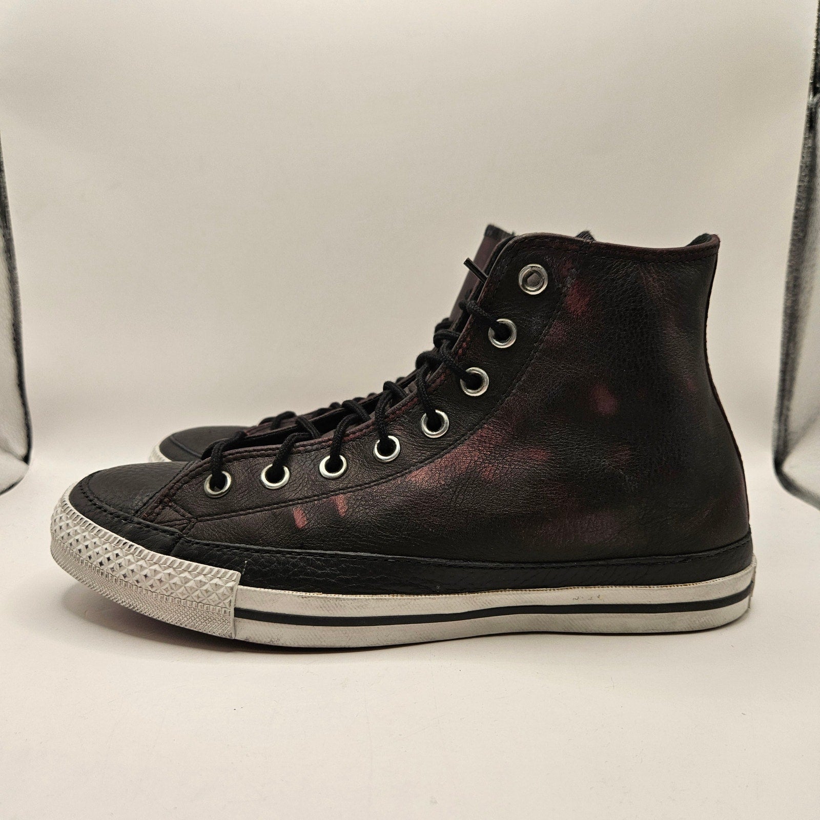 CONVERSE RARE M7.5 W9.5 CHUCK TAYLOR LEATHER HI BLACK CRANBERRY 125569C NWOB