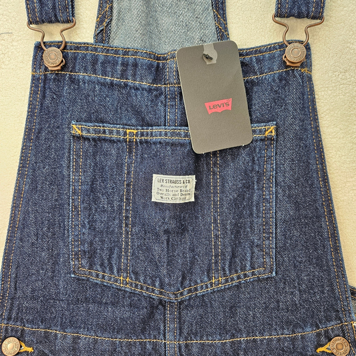 LEVI'S WOMEN'S SMALL BAGGY HIGHWATER OVERALLS DARK WASH A60790004