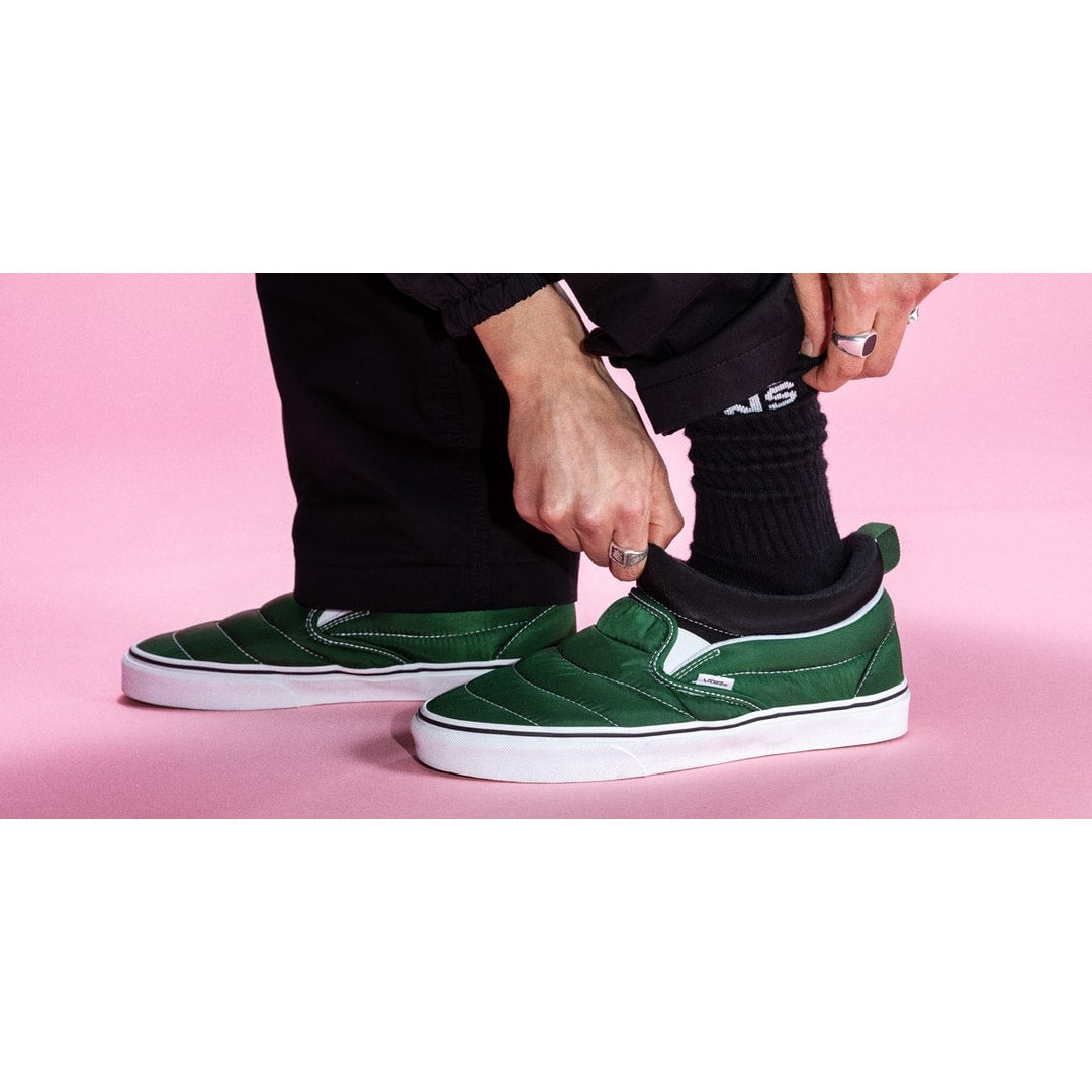 VANS MEN'S 7.5 SLIP ON MID COZY MESH DARK GREEN SNEAKER NIB