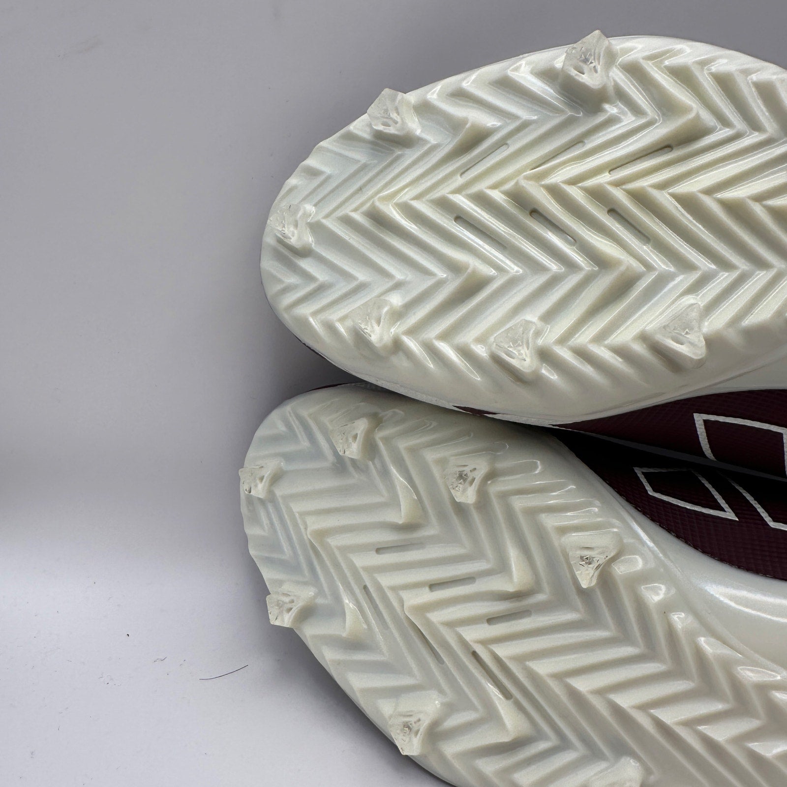 ADIDAS ADIZERO MEN'S 10 ELECTRIC .1 FOOTBALL CLEATS MAROON/WHITE