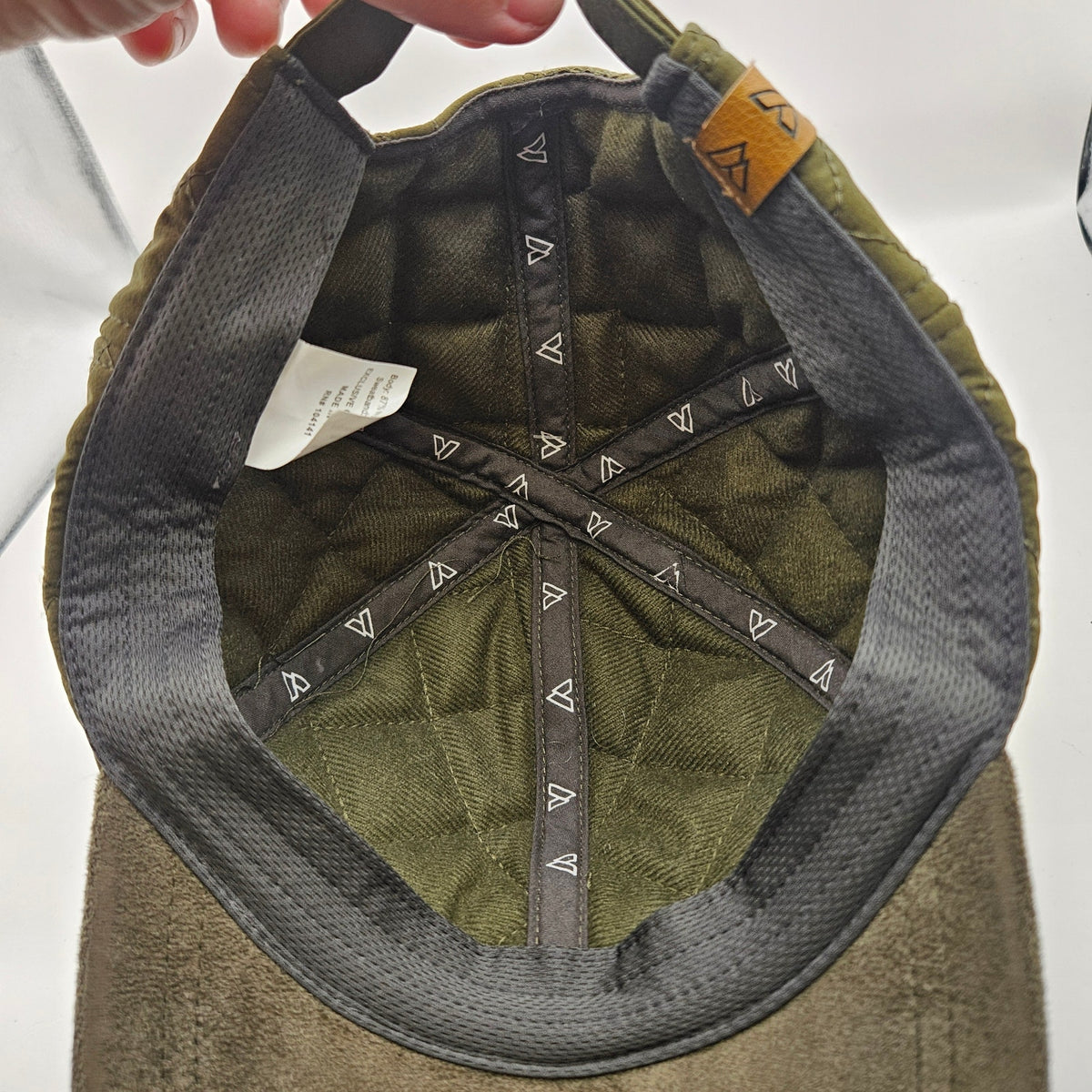 ALPINE DESIGN WOMEN'S OS OLIVE GREEN PUFFER CAP ADJUSTABLE STRAP NWT