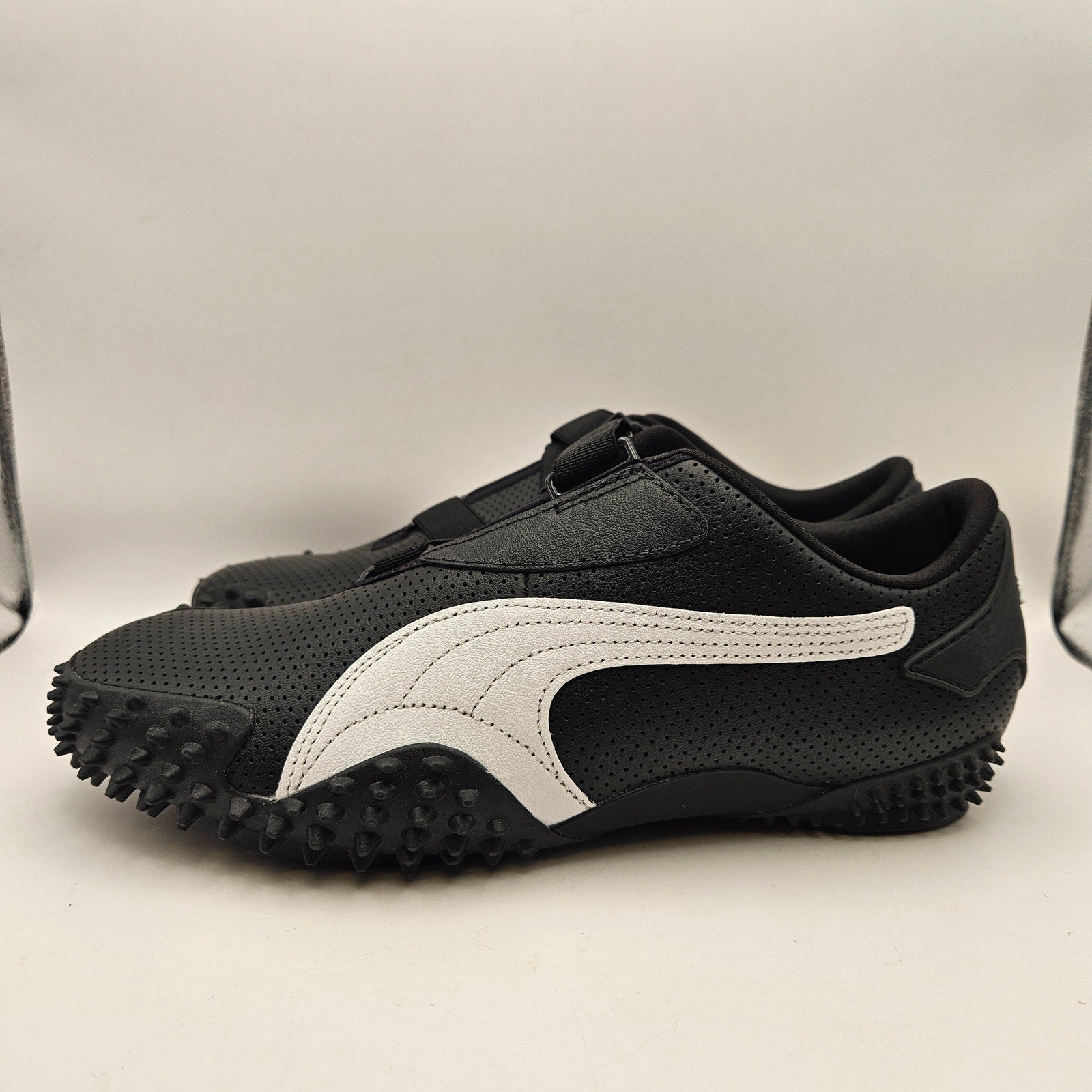 PUMA MEN'S 10.5 MOSTRO PERFORATED LEATHER PACK BLACK WHITE 397331-02 NWOB