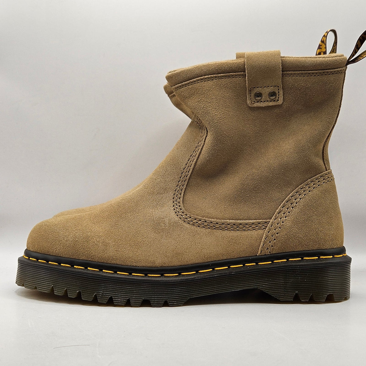 DR MARTENS MEN'S 10 SAVANNAH TAN SUEDE ANISTONE LO BIKER BOOTS
